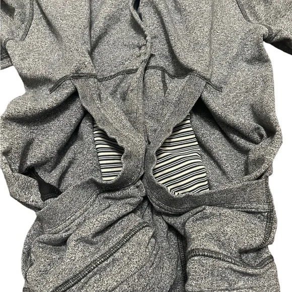 Lululemon Women’s Size 4 Hoodie Snap Close Yoga Jacket Oversized Hood Gray FLAWS - Picture 3 of 15